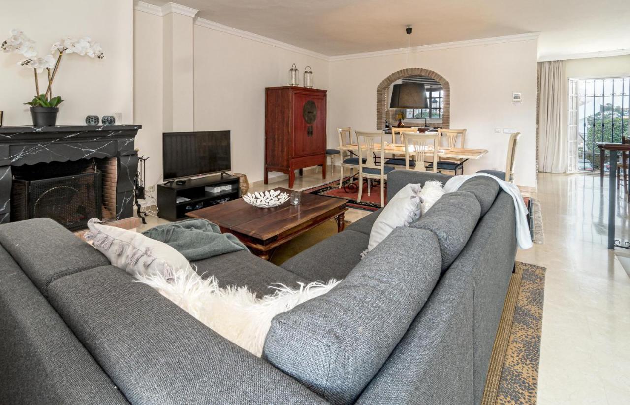Ferienhaus Fantastic 3 Bedroom Townhouse In Aloha Pueblo Close To The Golf Course And Has Amazing Mountain Views *